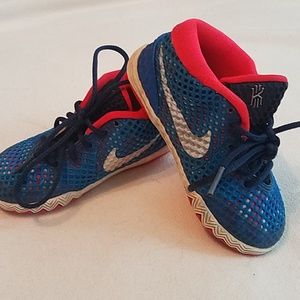 Kyrie Iriving kids shoes